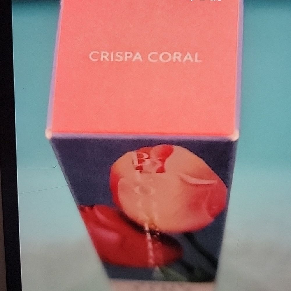 New Bloom Effects Tulip Tint Lip & Cheek Balm in Crispa Coral, 13 mL - Picture 5 of 6